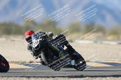 media/Dec-07-2025-CVMA (Sun) [[3e7d2de5dc]]/Race 12- Formula 40 MW and LW/